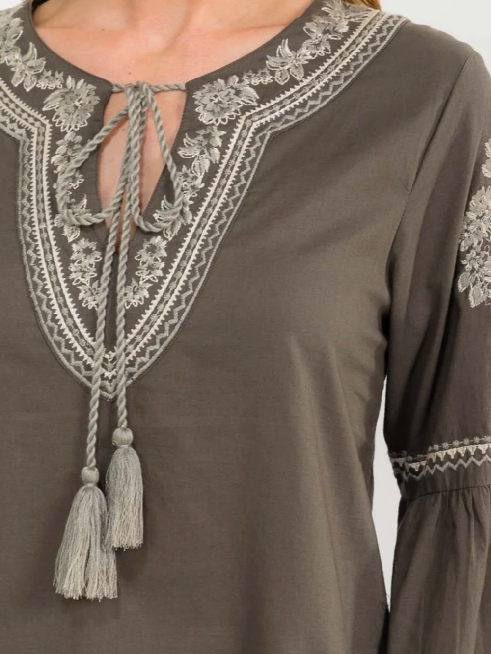 WESTERN BOHO BELL SLEEVE EMBROIDERY TUNIC TOP - NWT - Picture 3 of 14